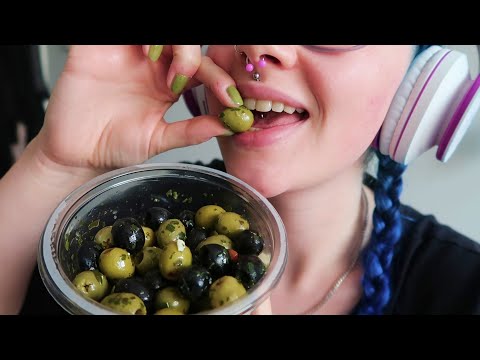 ASMR Eating Mixed Olives & Cheddar Cheese (LOFI UP CLOSE EATING SOUNDS)