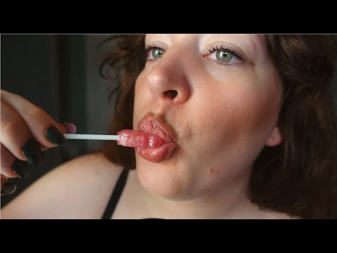asmr lense licking, popping candy and lollipop eating