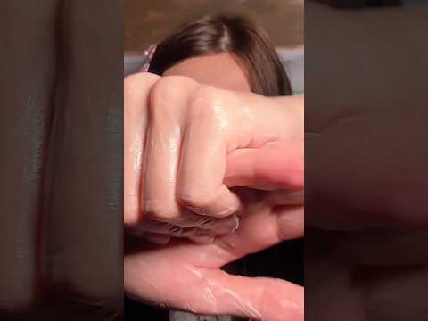 #relax #relax #sleepasmr #tingles #relaxingasmr #shorts