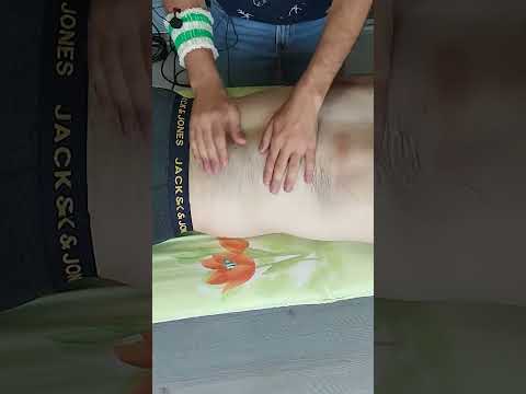 RELAXING BACK MASSAGE ASMR  CLEAR YOUR MIND #satisfying #relaxing #asmr #shorts #massage