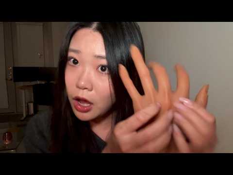 ASMR ROLEPLAY | weird girl in class📚 paints your nails 💅🏼