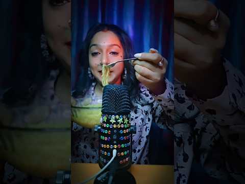 😋 Yummy 🤤 #asmr #asmrsounds #maggieeating #asmrmukbangeatingsounds #mukbang #asmreating