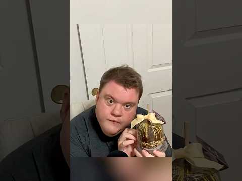 ASMR CHOCOLATE CARAMEL APPLE #asmr #asmreating #crunch #short