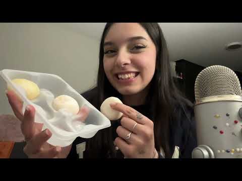 ASMR COMIENDO MOCHI ICE CREAM Y TORTA DE PANQUEQUES| SOFIWI 