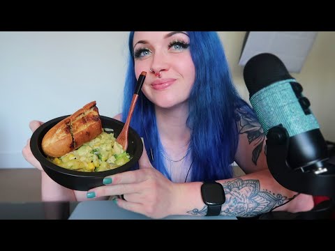 ASMR Eating Chicken, Broccoli & Cheese Pasta With Garlic Bread (EATING SOUNDS) 🧀🥦