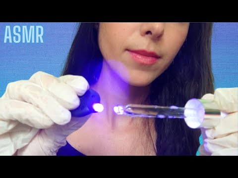 ASMR EXAMINANDO SUA PELE