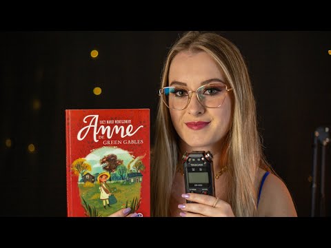 ASMR BINAURAL | LEITURA COM SONS DE ÁGUA | SUSSURROS NO TASCAM | READING IN PORTUGUESE | FUNDO PRETO