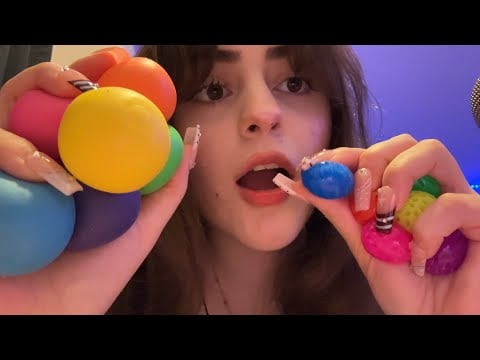 pelotitas pegajosas vs mini pelotitas pegajosas ASMR