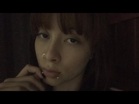 Asmr sons de boca e movimentos com as mãos (mouth sounds & hand movements)