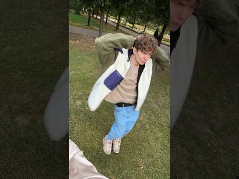 @dolinovmax и @PLAYME.SHORTS тянки попами трясут #shorts #8ши