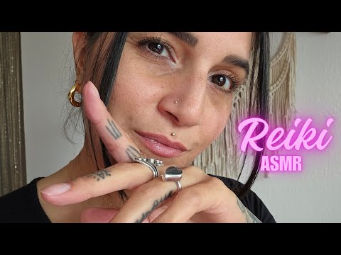 Reiki ASMR l finger fluttering l hand movements l lofi l whispering