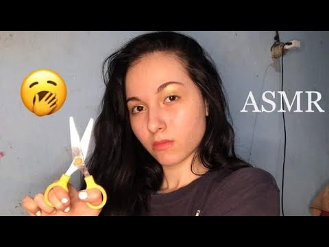 ASMR - CABELEIREIRA DEBOCHADA CORTANDO SEU CABELO!!!