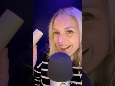 ASMR FR / 3 minutes de frissons avec ce rouleau de papier toilette #asmrfr #asmrshorts #shortsasmr