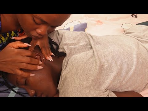 ASMR EAR CLEANING AND NITPICKING WITH NAILS😴😴