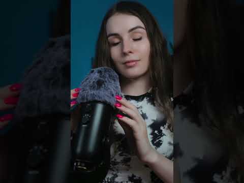 ASMR FLUFFY MIC COVER SCRATCHING #asmrshorts #asmrsounds #asmr