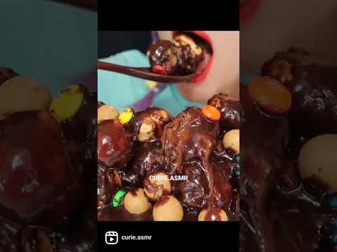 nutella poured Profiteroles 누텔라 부은 프로피테롤 #shorts #asmr