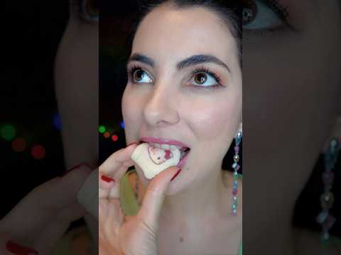 Eu AMO comer isso! #asmr #satisfying