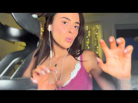 ASMR | Back Scratches in the Dark & Close up Visuals 🌧️🤲