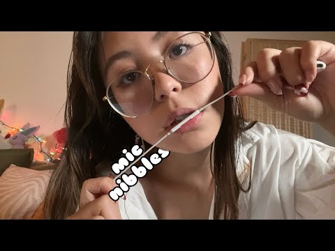 ASMR lofi apple mic nibbling and mouth sounds