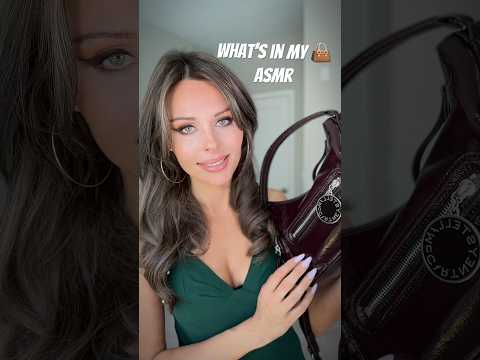 ASMR What’s in my bag? 👛 #asmrshorts