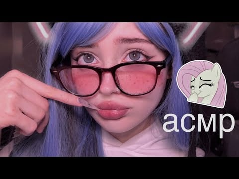 asmr твоя сестренка заботится о тебе перед сном🥰