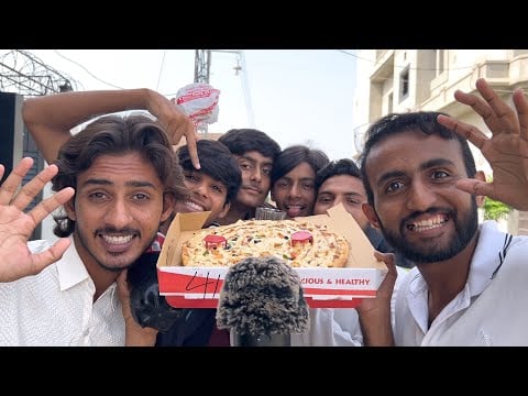 ASMR WITH FRIENDS EATING PIZZA 🍕 
