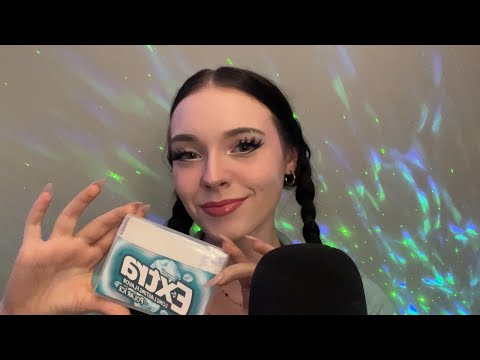 ASMR | Gum Chewing & Light Tapping