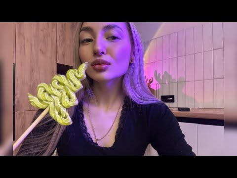 ASMR Lollipop 🌲✨🌲 Licking & Mouth sounds😜✨😜