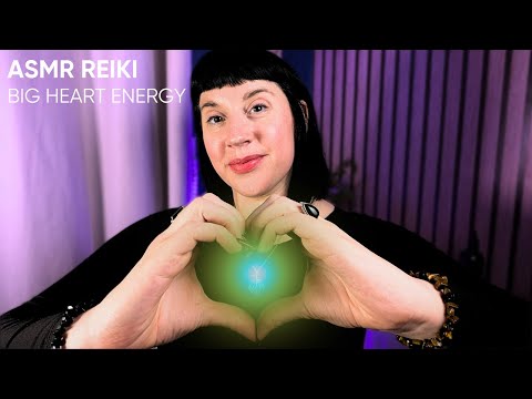 ASMR REIKI | A Big Reiki Hug for your Heart 💚🤗 #ASMRReiki #healing #asmr #Heartchakra