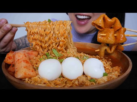 KIMCHI NOODLES (ASMR EATING SOUNDS) LIGHT WHISPERS | SAS-ASMR