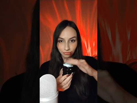 Vampira te hace el skincare ASMR