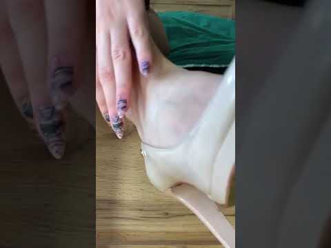 #hair #asmr #relax #visualtingle #foot #heels #shorts #shoes #beauty