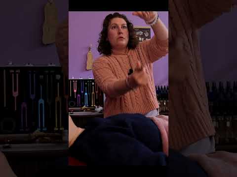 She heard colors during this #asmr #asmrreiki
