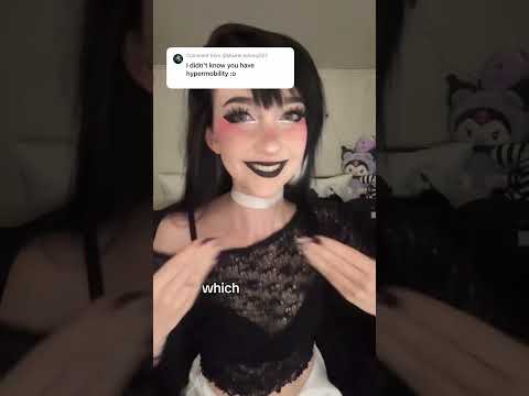 I'm SUPER flexible 😲 I have hypermobility || #asmr #asmrshorts #altgirl #gothgirl #hypermobility
