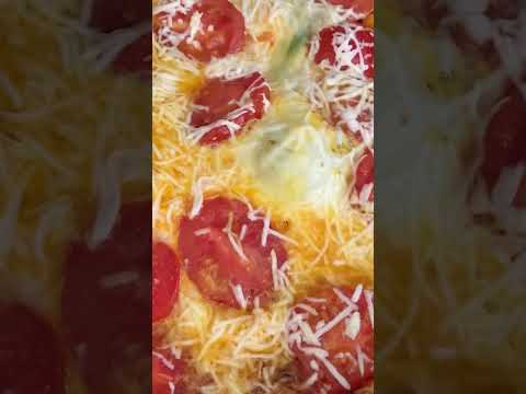 Making tasty omlet for breakfast 🍳 #asmr .#moments #slow #living #goodmorning