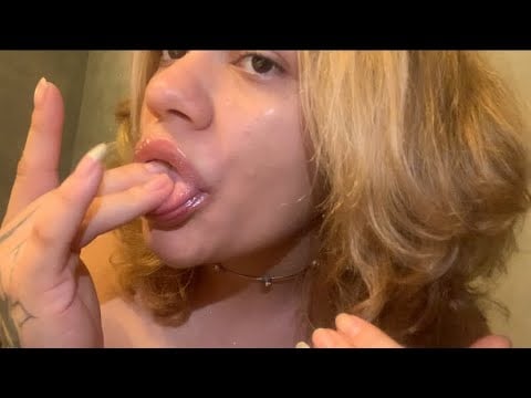 ASMR FAST AGGRESSIVE comendo suas energias negativas + personal attention com spit paiting