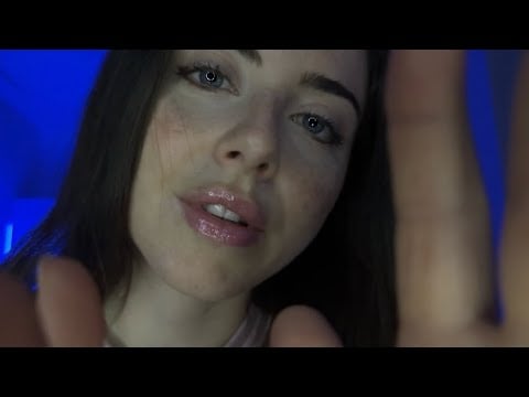ASMR: Making you feel good with face brushing