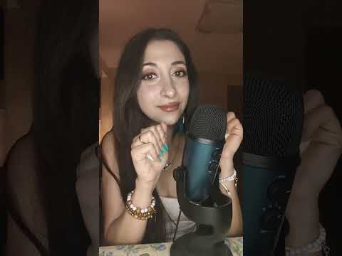 ASMR la parola del giorno è... #papillon #triggerwords #asmr #shortvideo #shorts #sleep #relax #kiki