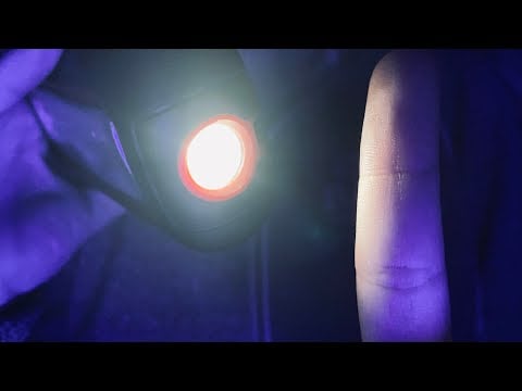 [ASMR - Whisper] Light triggers & Follow the light for relaxation 😴