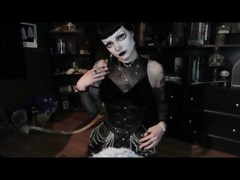 ASMR | Corset Tapping, Fishnet Scratching, & Jewelry Sounds To Help You Sleep 🖤💤