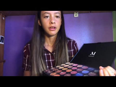 ASMR unboxing makeup