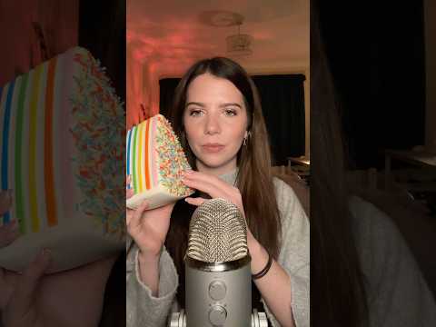 Cake squishy asmr #asmr #relax #triggersforsleep #tingles #visualtingle #relaxing #triggertime