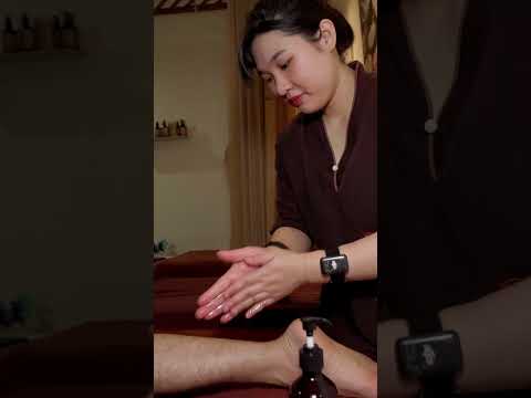 ASMR: Massage and Stretching! She's Amazing 😵