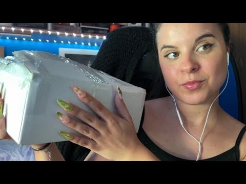ASMR Te Enseño Nuevos Productos de Skincare / Susurros, Tapping, Scratching...