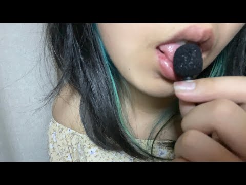 ASMR mini mic noms&licking