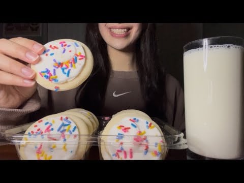 ASMR FROSTED SUGAR COOKIES WITH MILK EATING SOUNDS 