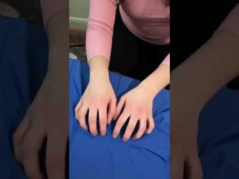 ASMR Back Scratching Massage #relaxing #asmrforsleep #tingles #backscratching #oddlysatisfying