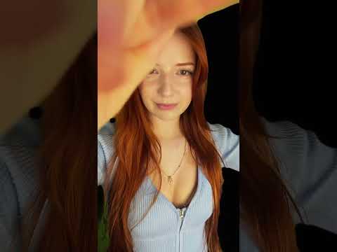 Just. Finger. Fluttering. ASMR. 🫰