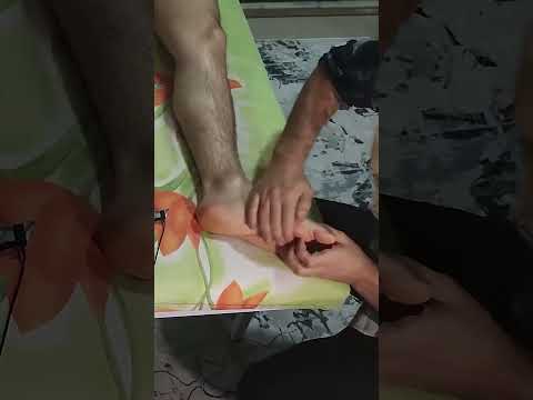 REFLEXOLOGY MASSAGE TURKISH THERAPY FOR FEET #satisfying #relaxing #asmr #shorts #massage