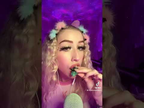 My fav💖💎🥝 #asmr #asmrtiktok #asmreating #candy #asmrcrunch #mukbang